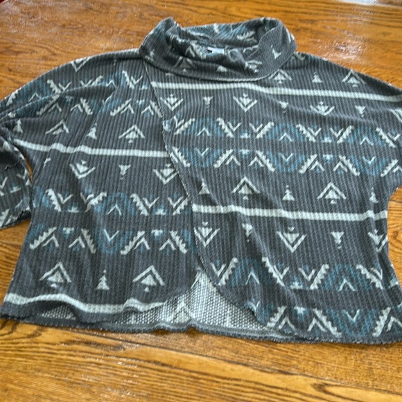 LulaRoe Aztec print top.  Waffle knit fabric. Good condition. Size Large. - Picture 1 of 11